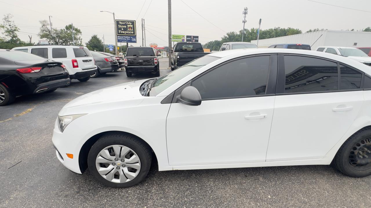 Chevrolet Cruze 4dr Sdn Man LS 2015