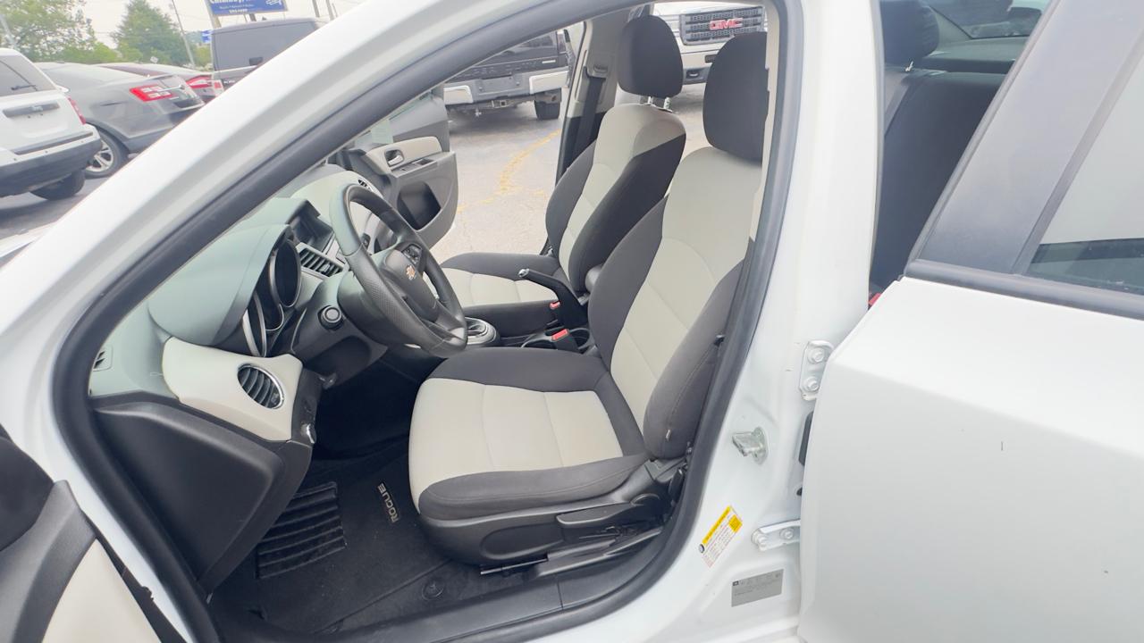 Chevrolet Cruze 4dr Sdn Man LS 2015