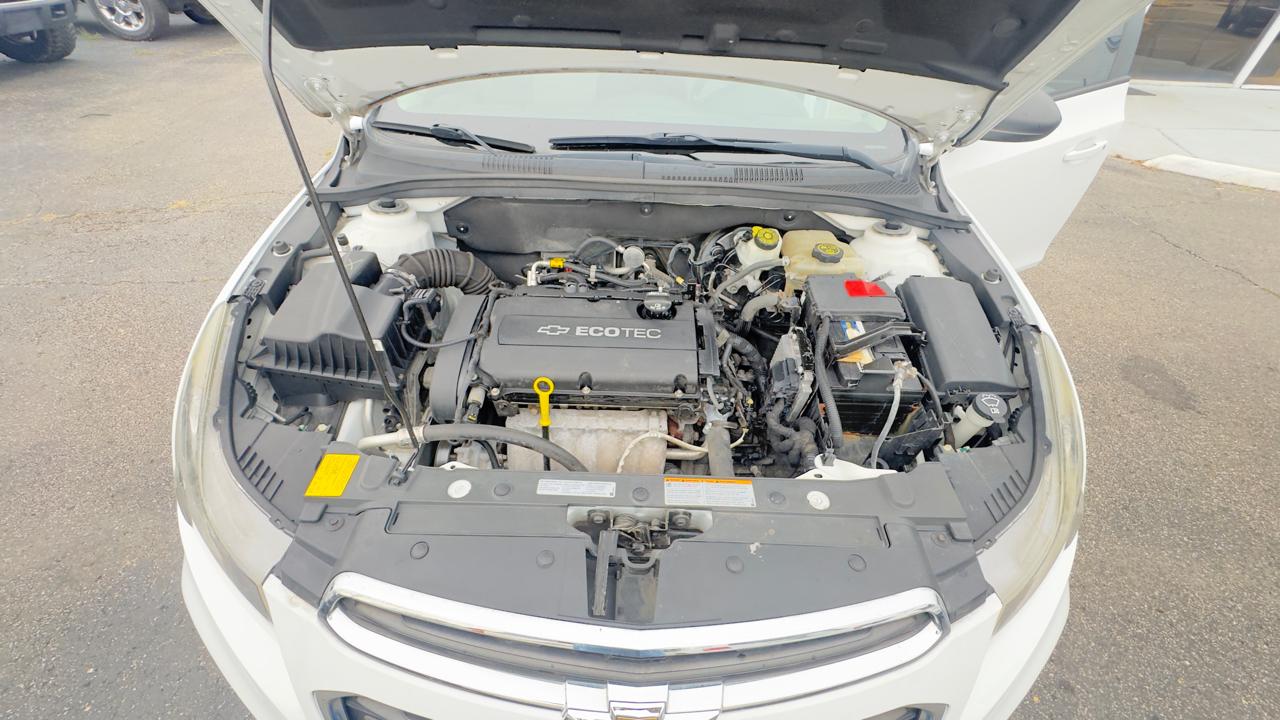 Chevrolet Cruze 4dr Sdn Man LS 2015