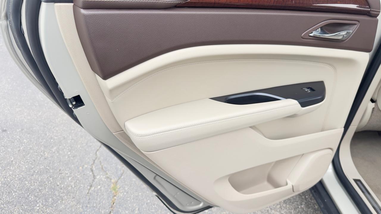 Cadillac SRX FWD 4dr Luxury Collection 2014