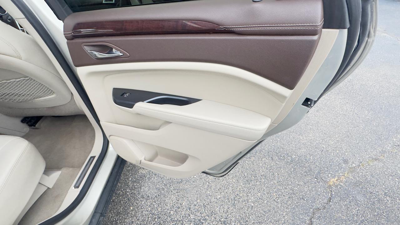 Cadillac SRX FWD 4dr Luxury Collection 2014