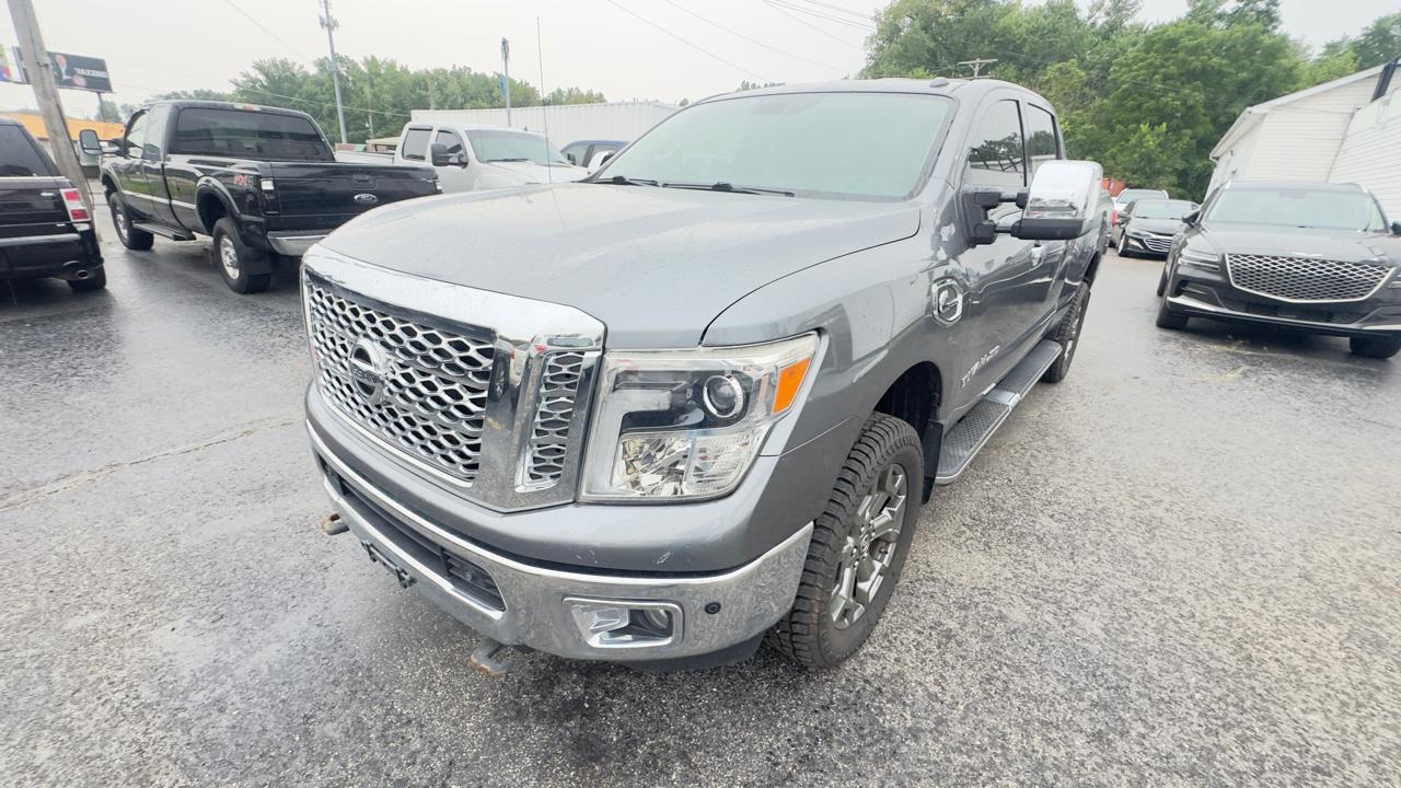 Nissan Titan XD 4x4 Diesel Crew Cab SL 2017