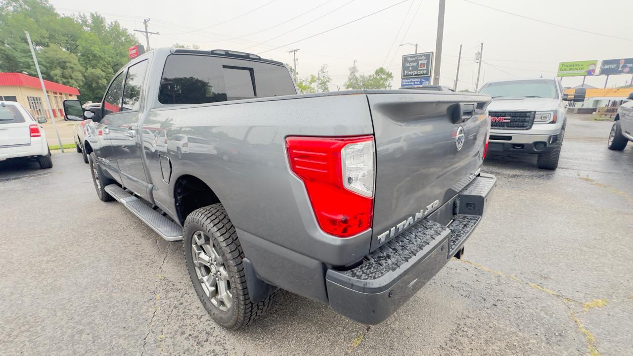 Nissan Titan XD 4x4 Diesel Crew Cab SL 2017