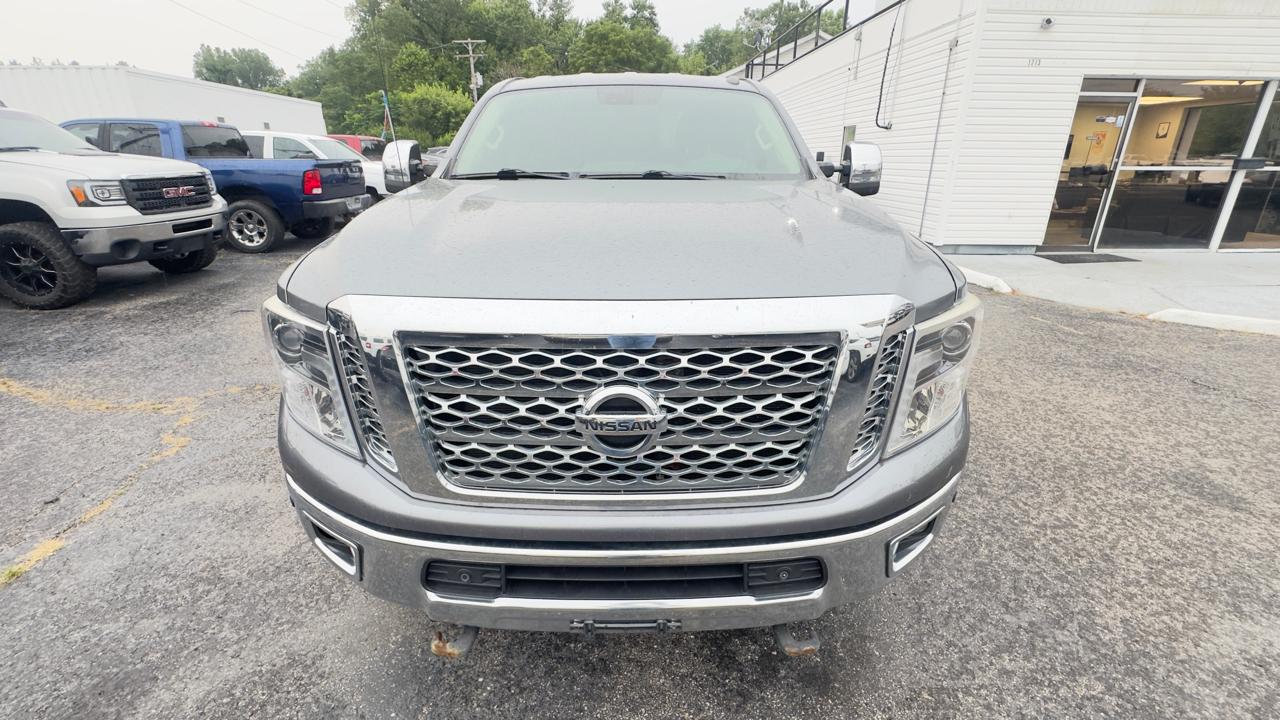 Nissan Titan XD 4x4 Diesel Crew Cab SL 2017