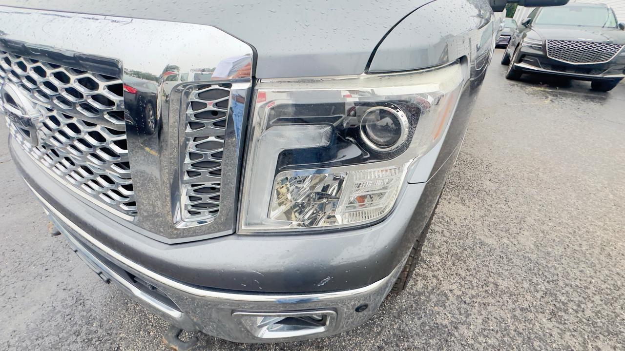 Nissan Titan XD 4x4 Diesel Crew Cab SL 2017