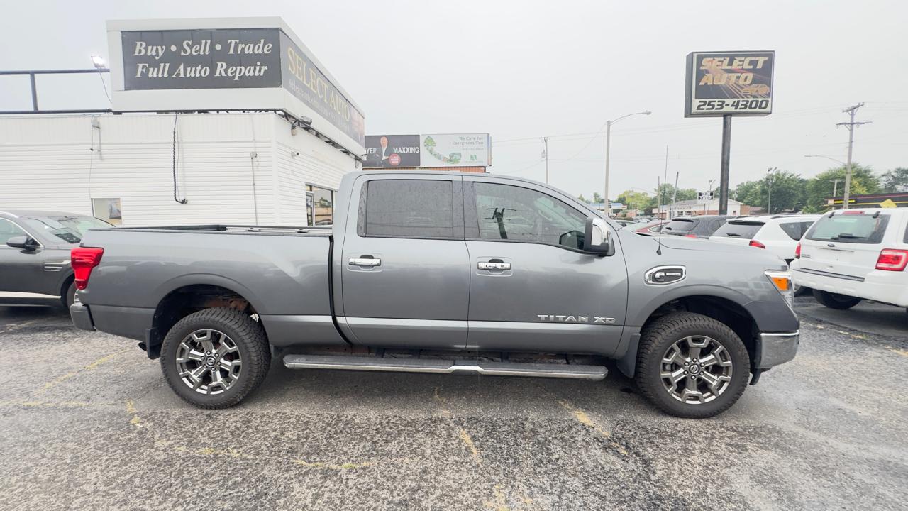 Nissan Titan XD 4x4 Diesel Crew Cab SL 2017