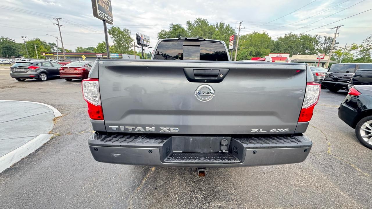 Nissan Titan XD 4x4 Diesel Crew Cab SL 2017