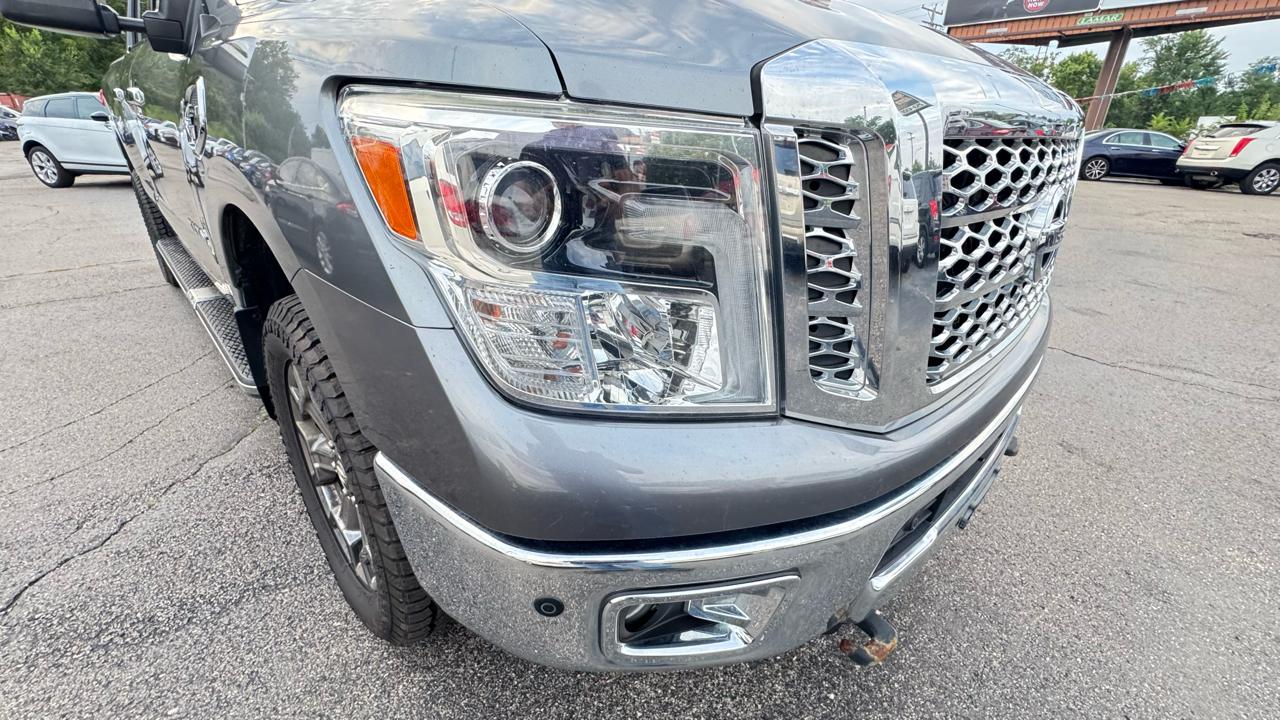 Nissan Titan XD 4x4 Diesel Crew Cab SL 2017