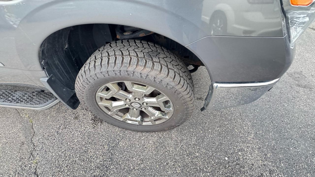 Nissan Titan XD 4x4 Diesel Crew Cab SL 2017