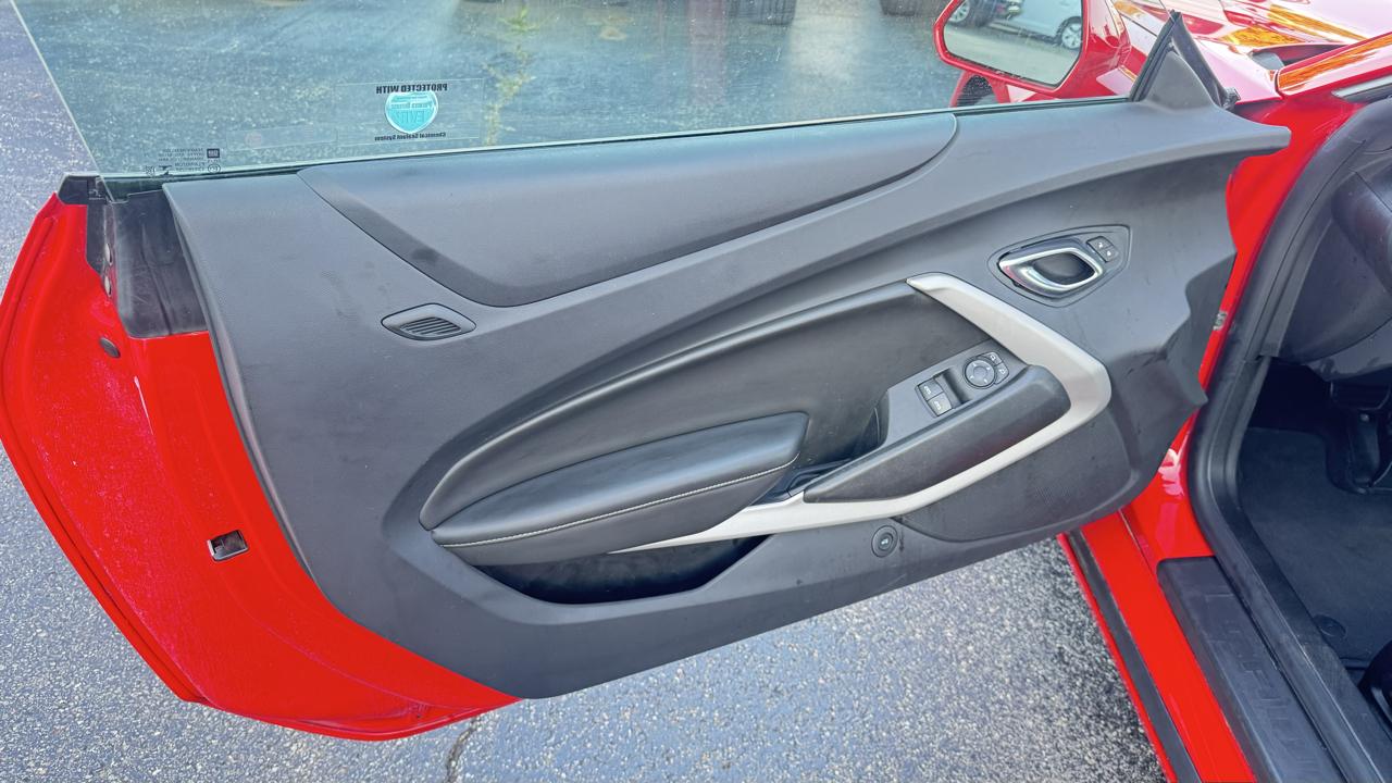 Chevrolet Camaro 2dr Cpe 1LT 2021