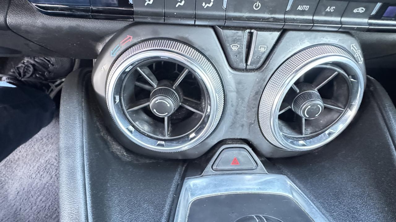 Chevrolet Camaro 2dr Cpe 1LT 2021