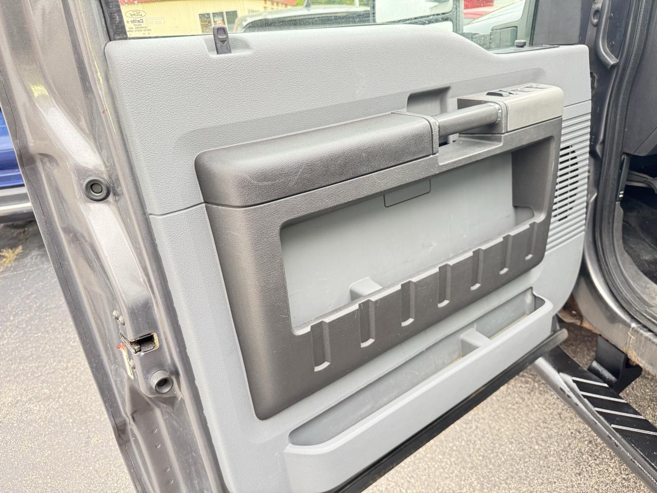 Ford Super Duty F-250 SRW 4WD Crew Cab 156" Platinum 2014