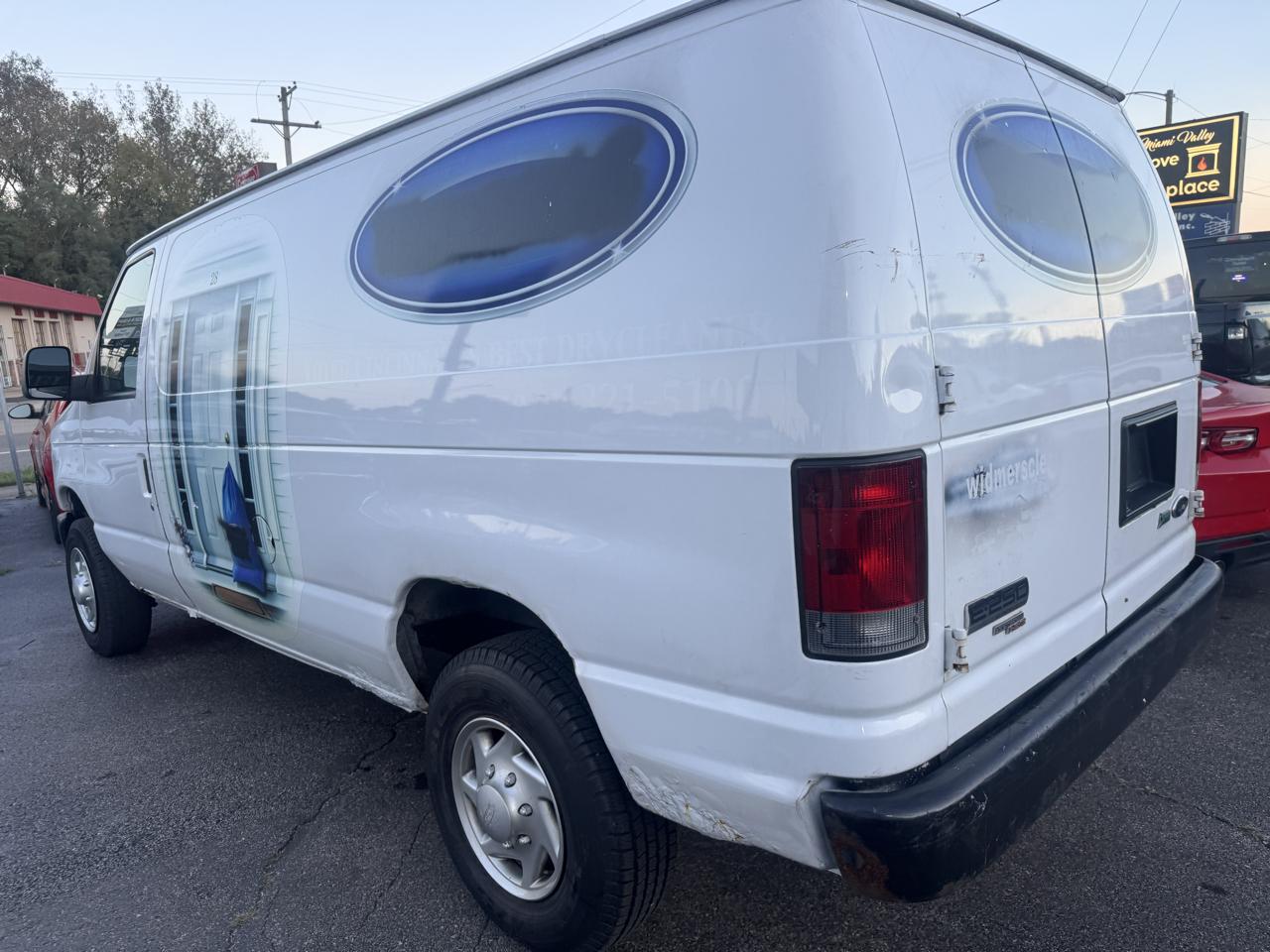 Ford Econoline Cargo Van E-250 Recreational 2012