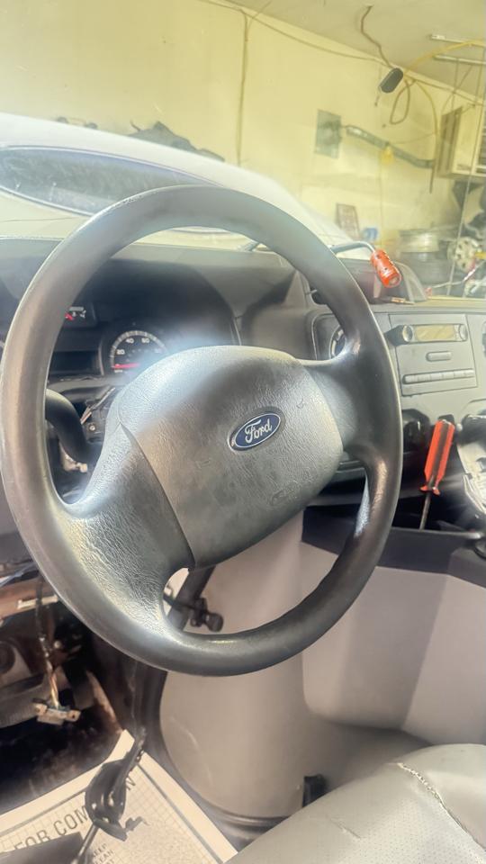 Ford Econoline Cargo Van E-250 Recreational 2012