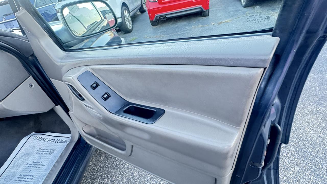 Jeep Grand Cherokee 4dr Laredo 4WD 2003