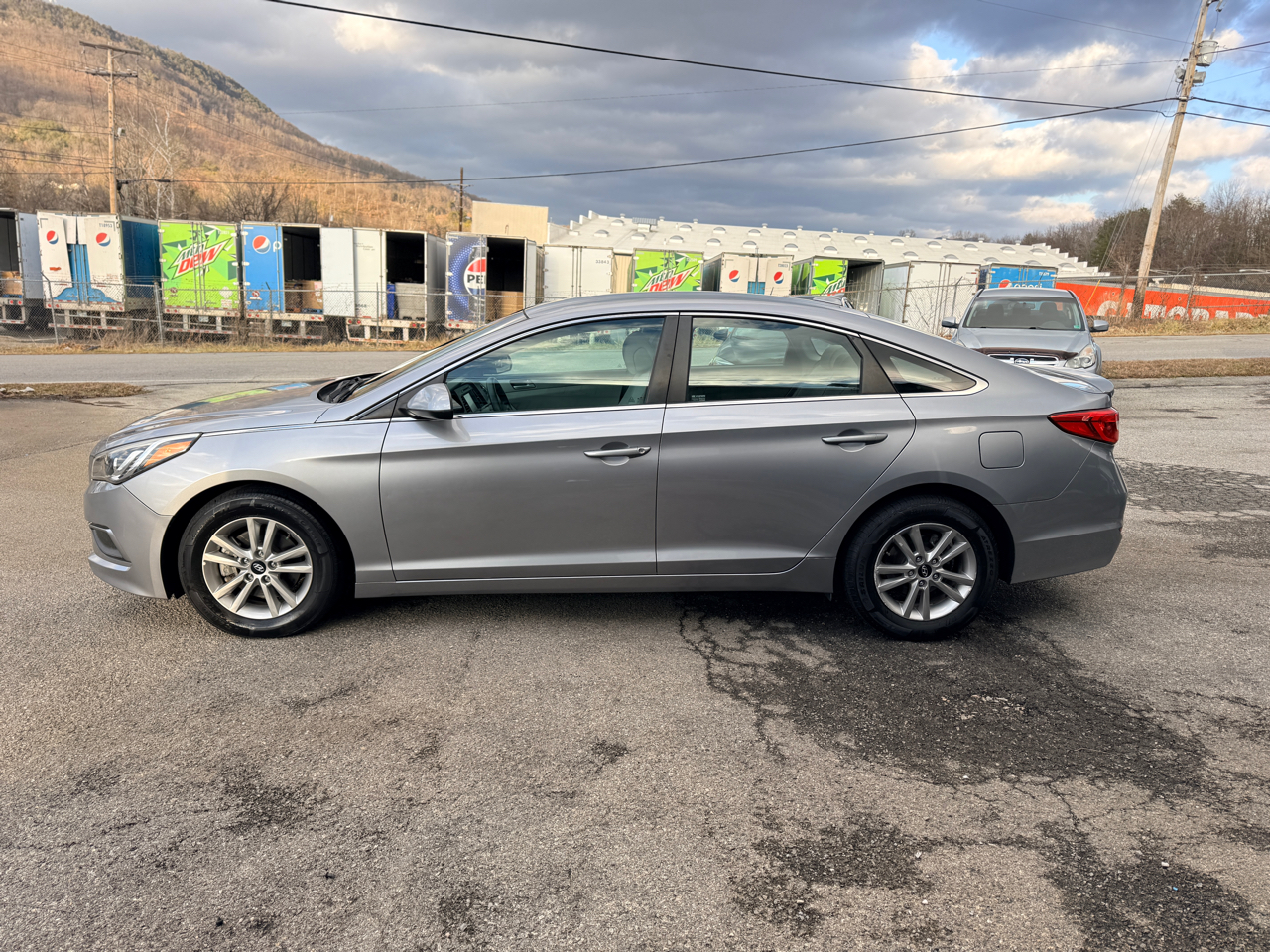 Hyundai Sonata SE 2016