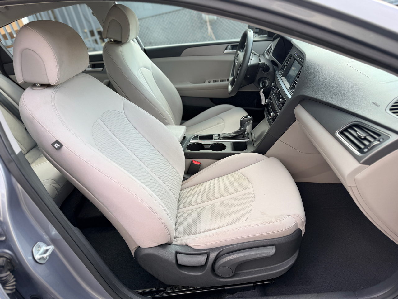 Hyundai Sonata SE 2016