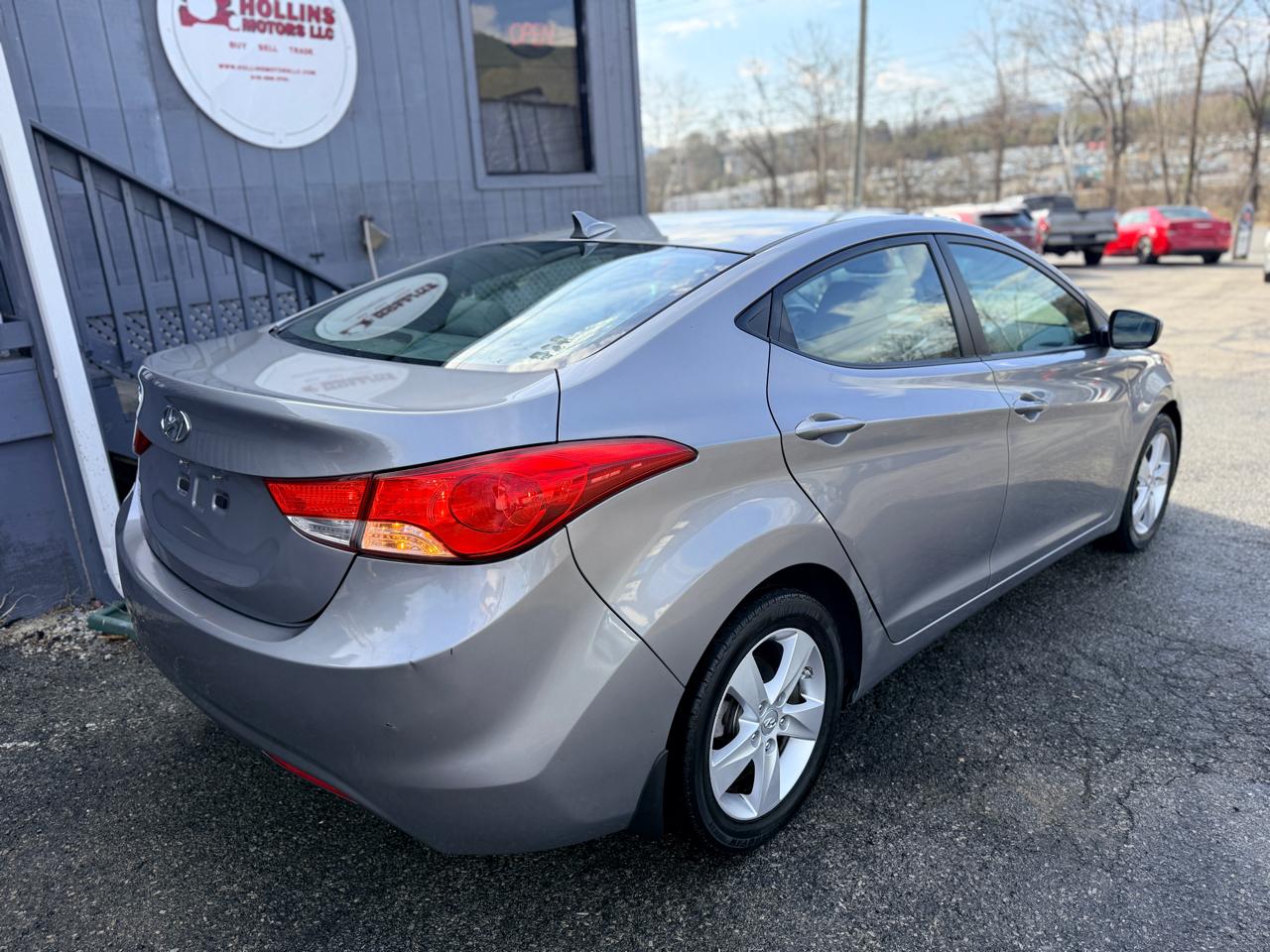 Hyundai Elantra GLS 2012