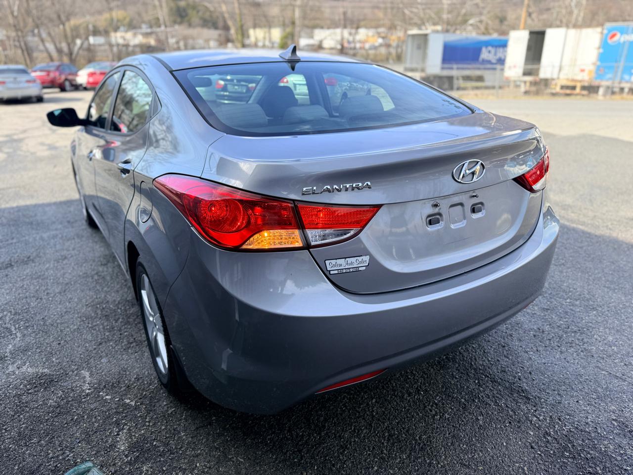 Hyundai Elantra GLS 2012