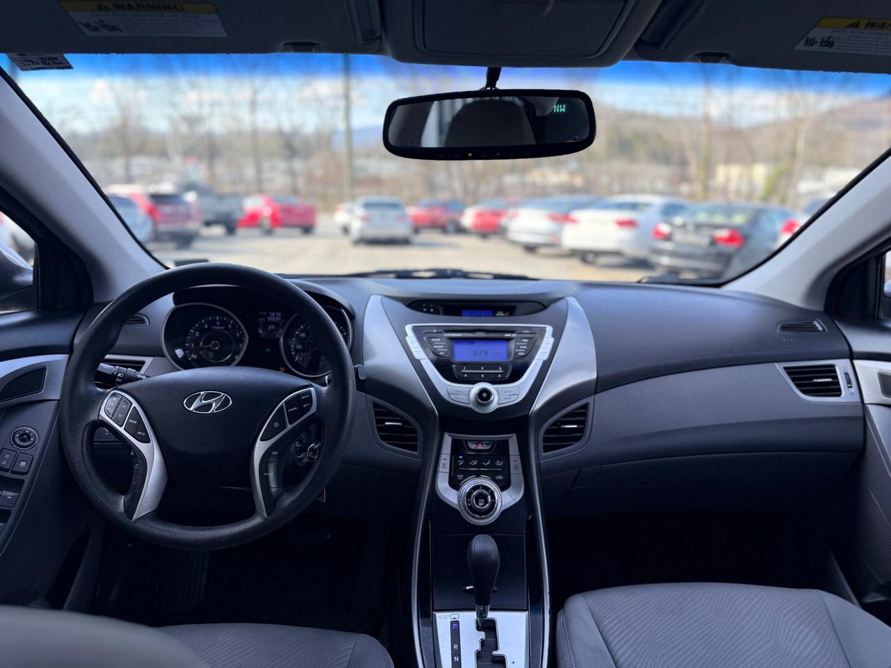 Hyundai Elantra GLS 2012