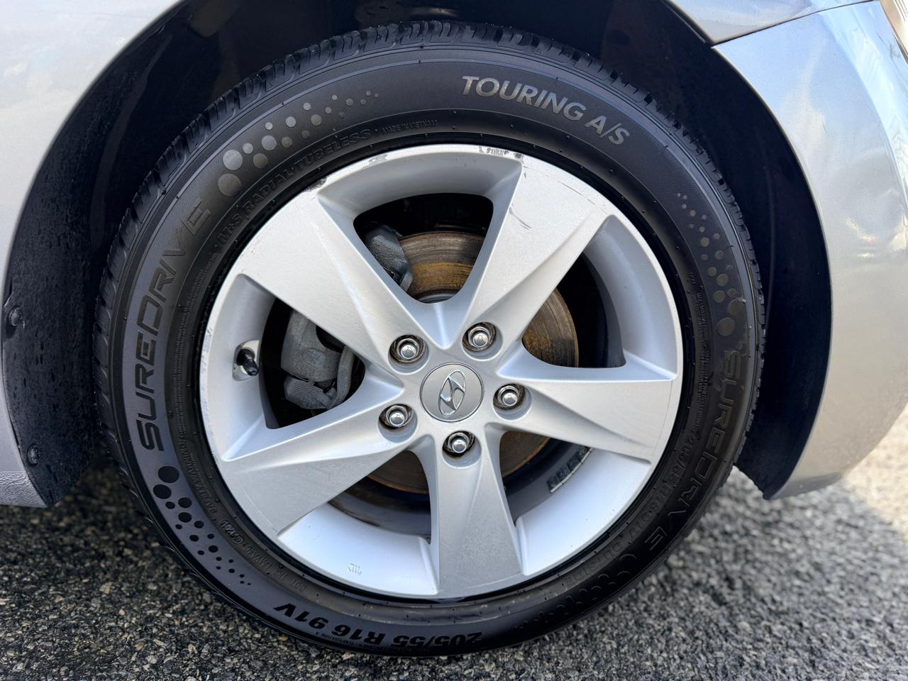 Hyundai Elantra GLS 2012