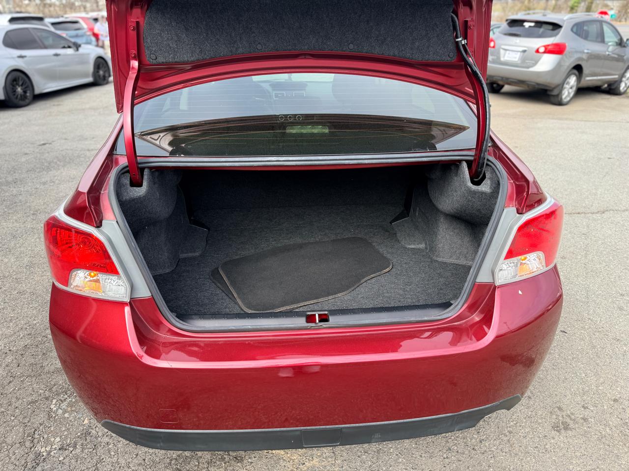 Subaru Impreza 2.0i Premium PZEV 4-Door 2016