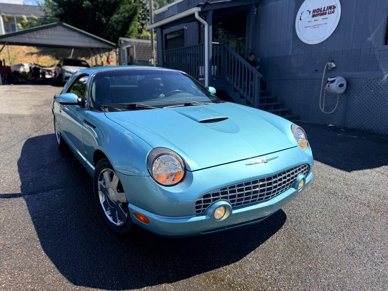 Ford Thunderbird Deluxe 2002