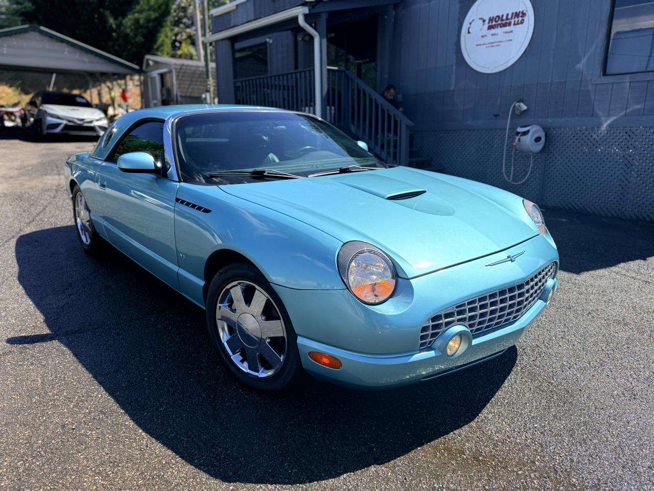 Ford Thunderbird Deluxe 2002