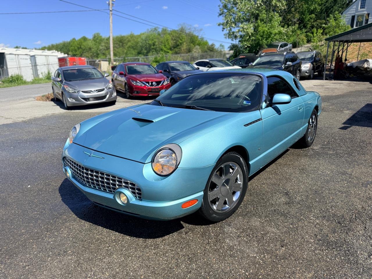 Ford Thunderbird Deluxe 2002