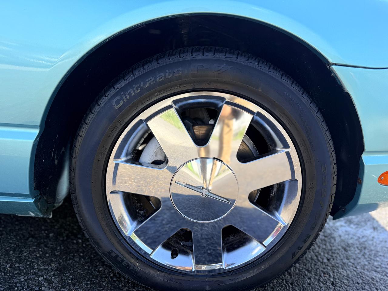 Ford Thunderbird Deluxe 2002