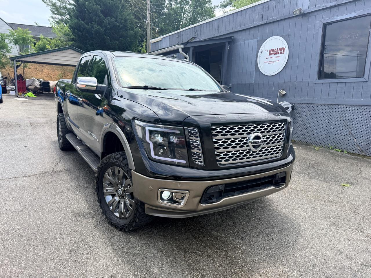 Nissan Titan Platinum Reserve Crew Cab 4WD 2018