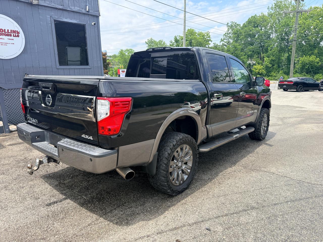 Nissan Titan Platinum Reserve Crew Cab 4WD 2018