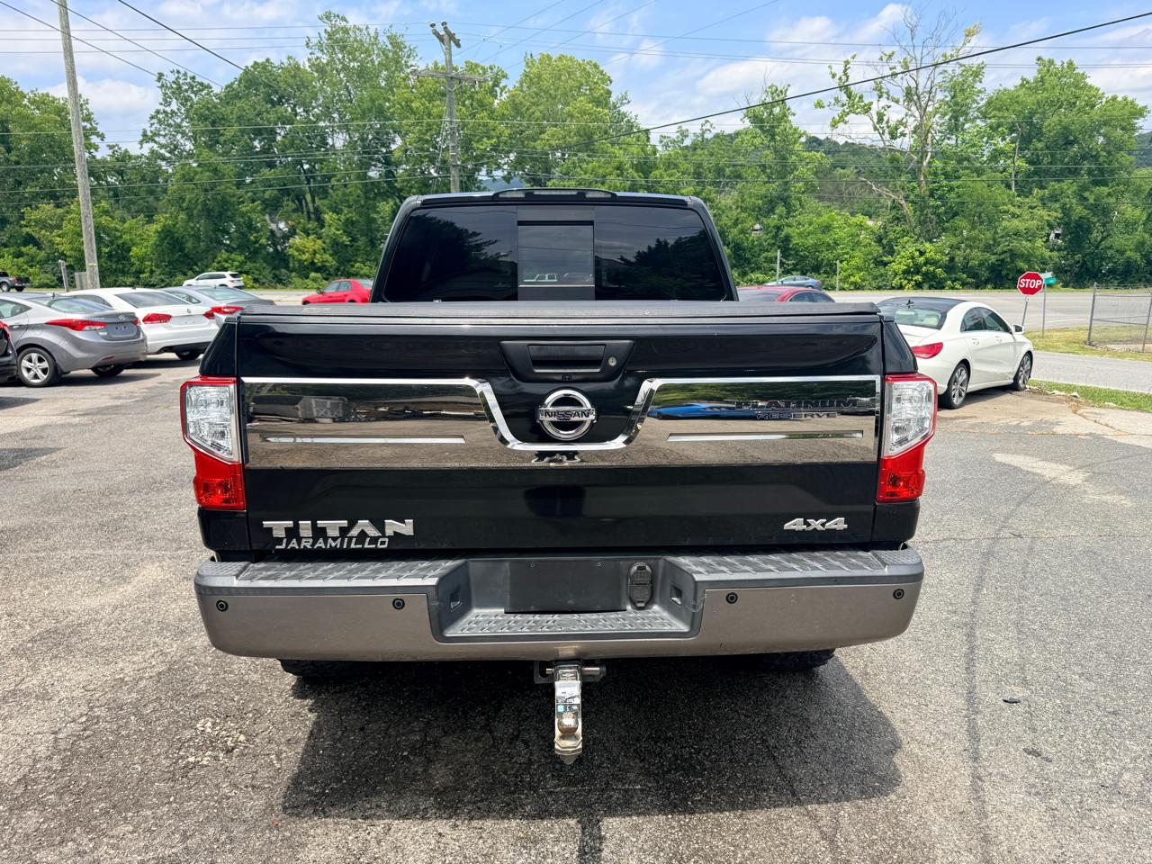 Nissan Titan Platinum Reserve Crew Cab 4WD 2018