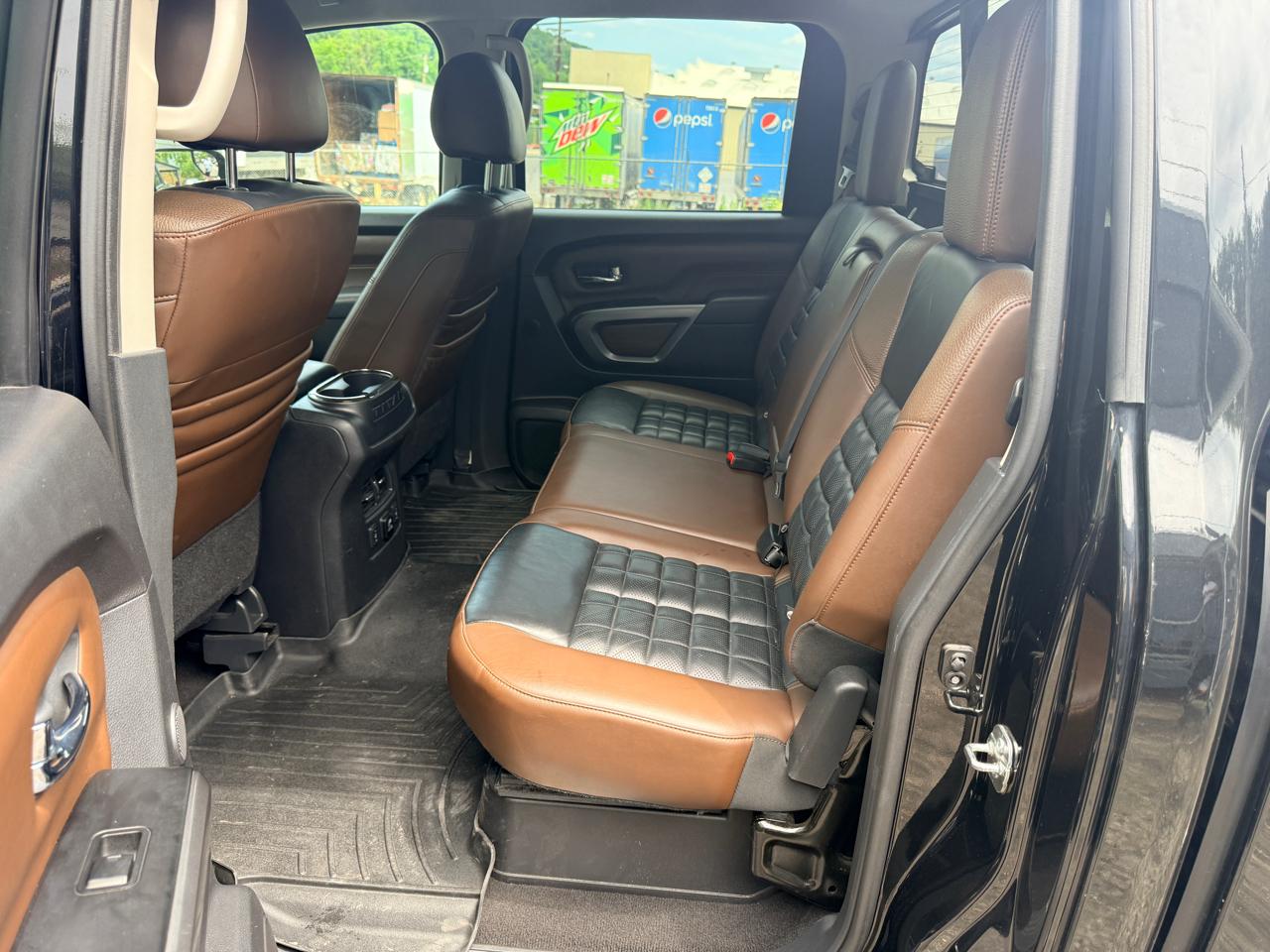 Nissan Titan Platinum Reserve Crew Cab 4WD 2018