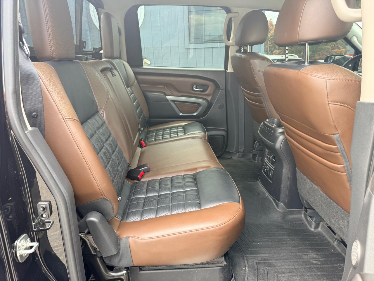 Nissan Titan Platinum Reserve Crew Cab 4WD 2018