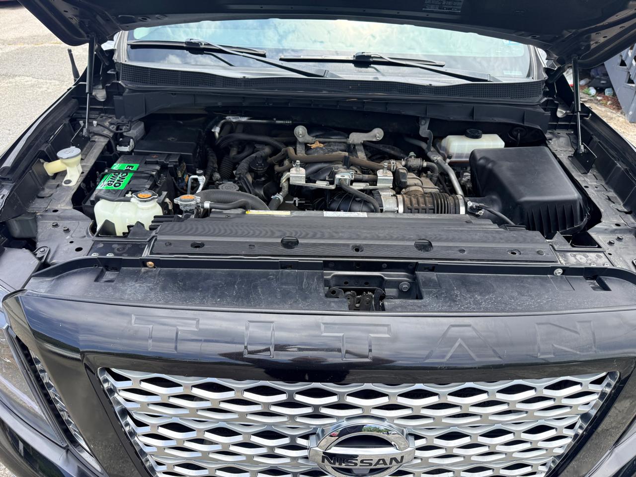 Nissan Titan Platinum Reserve Crew Cab 4WD 2018