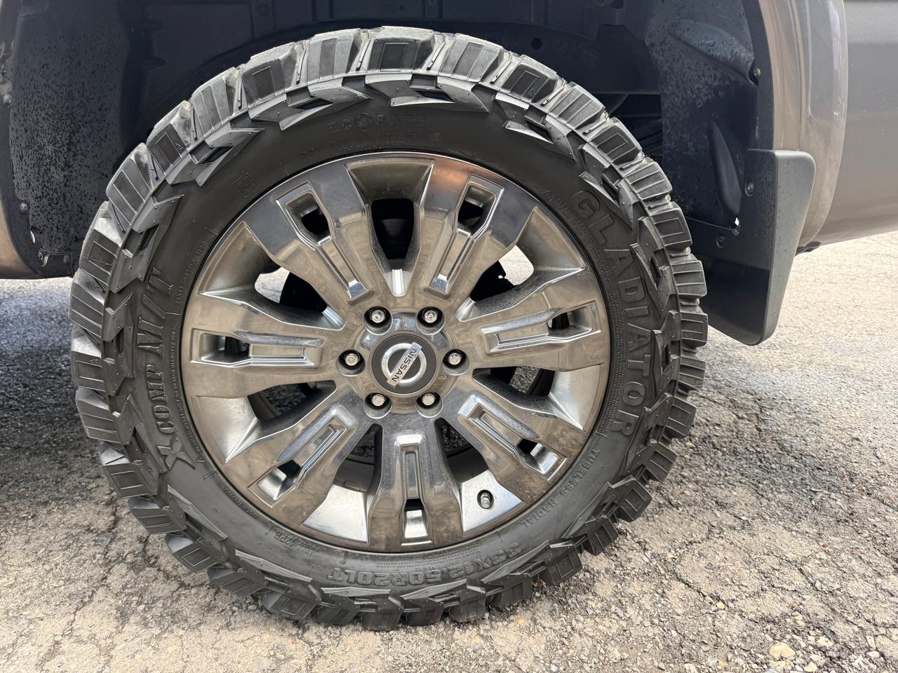 Nissan Titan Platinum Reserve Crew Cab 4WD 2018