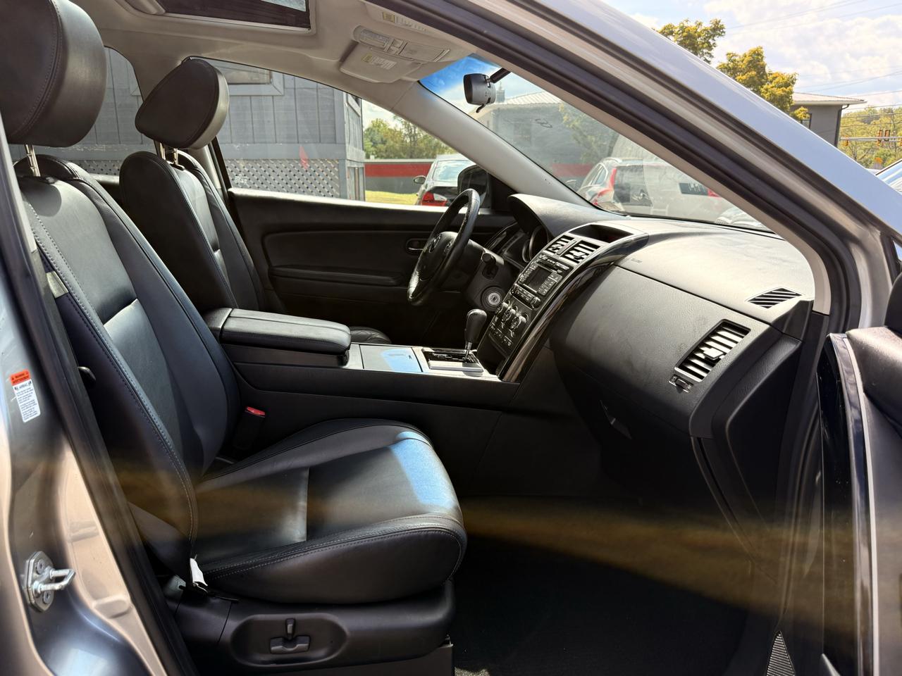 Mazda CX-9 FWD 4dr Touring 2011