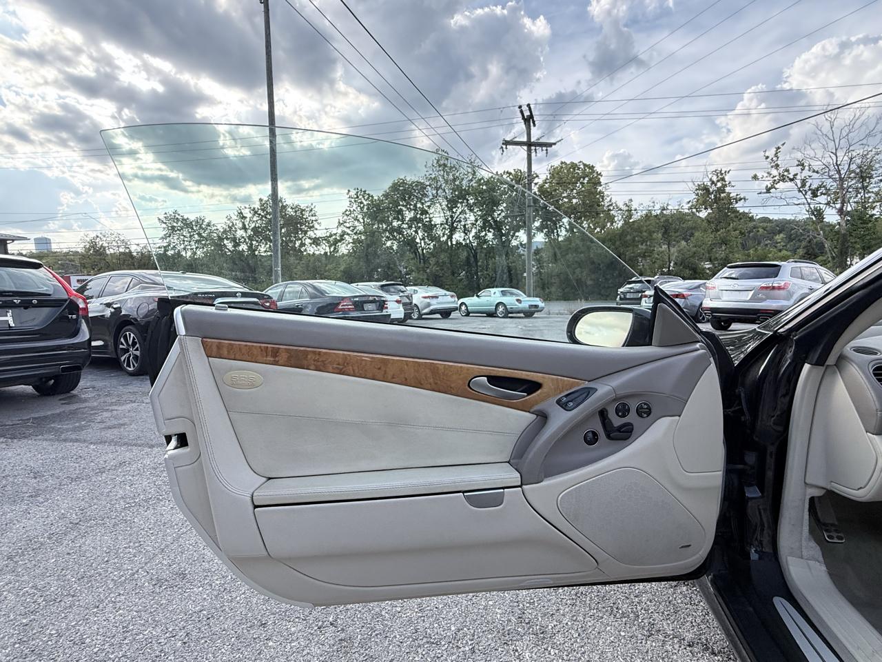 Mercedes-Benz 500SL  2004
