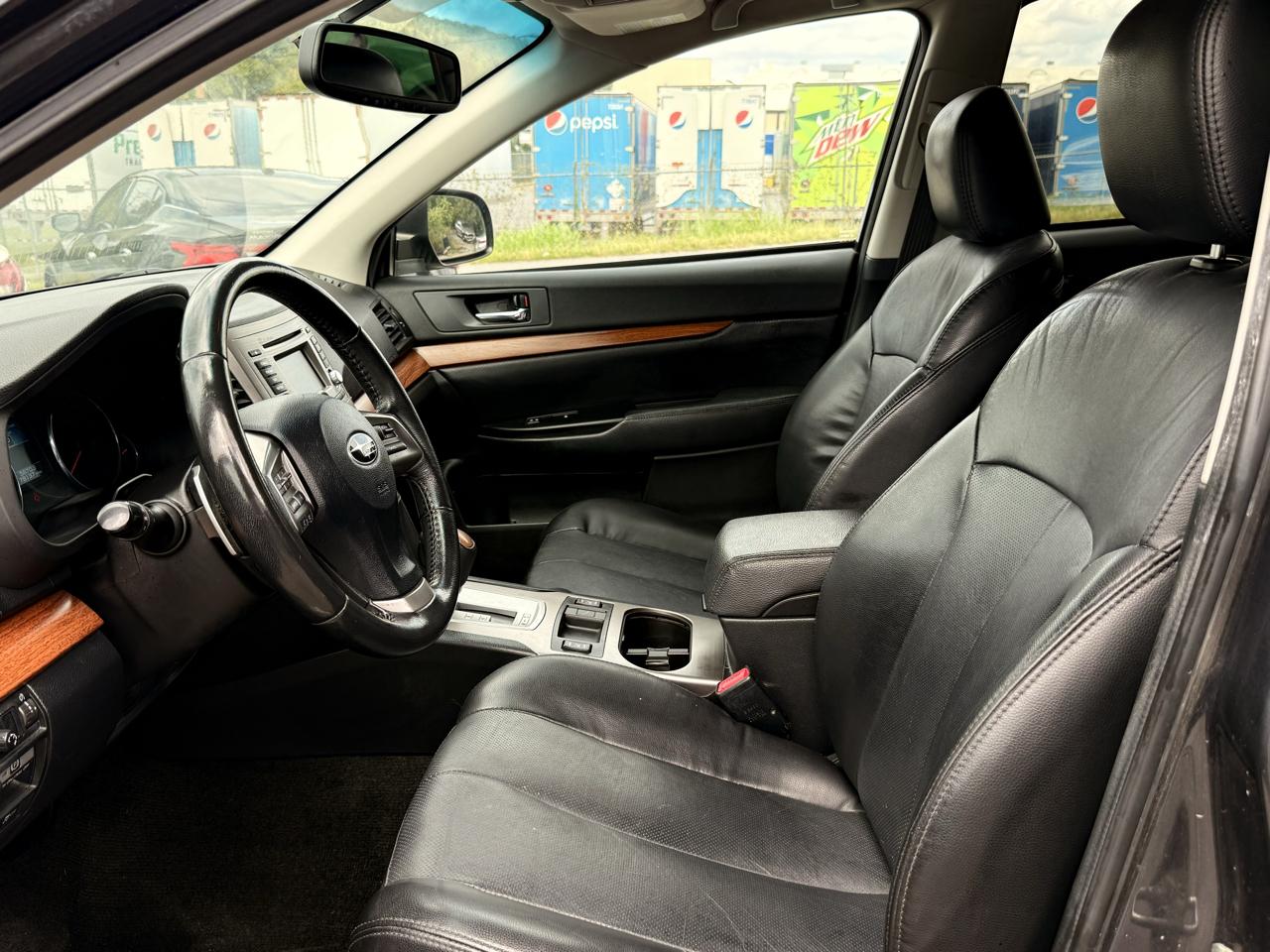 Subaru Outback 2.5i Limited 2013