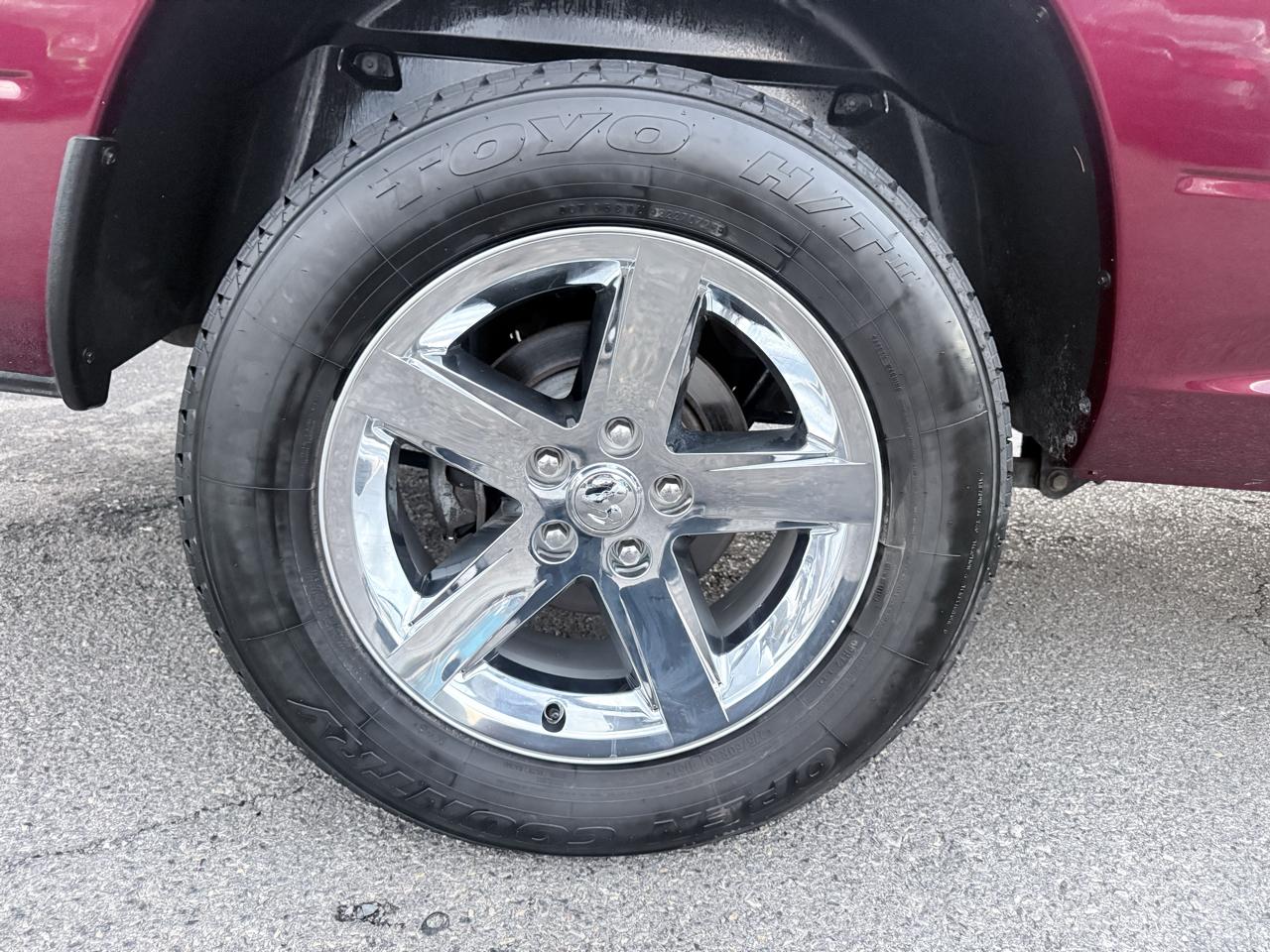 RAM 1500 4WD Quad Cab 140.5" ST 2016