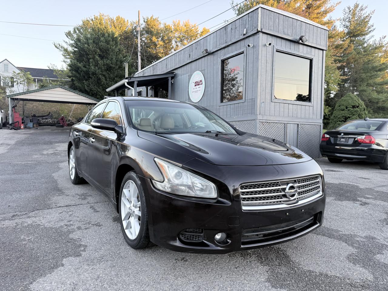 Nissan Maxima SV 2011