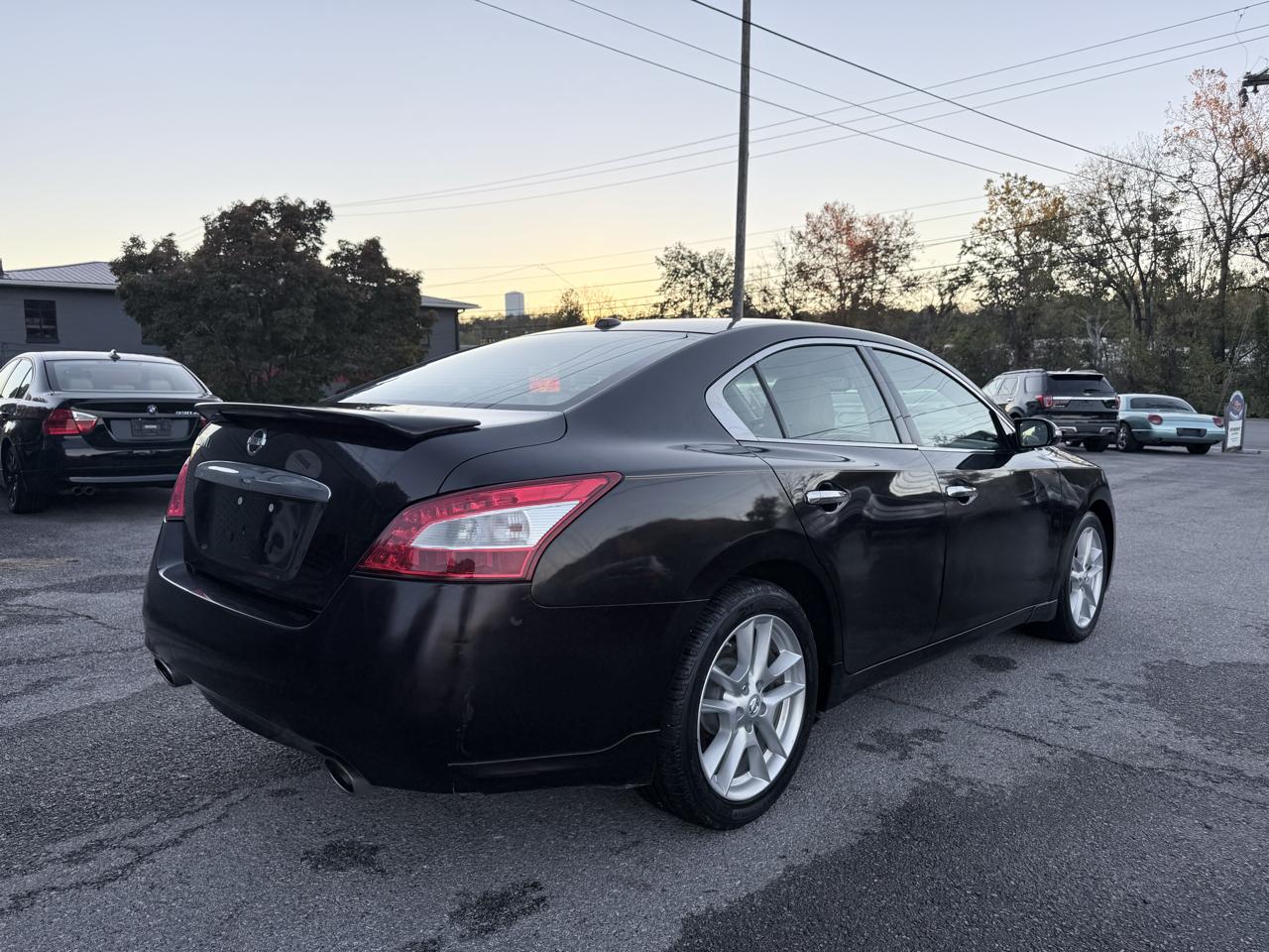 Nissan Maxima SV 2011