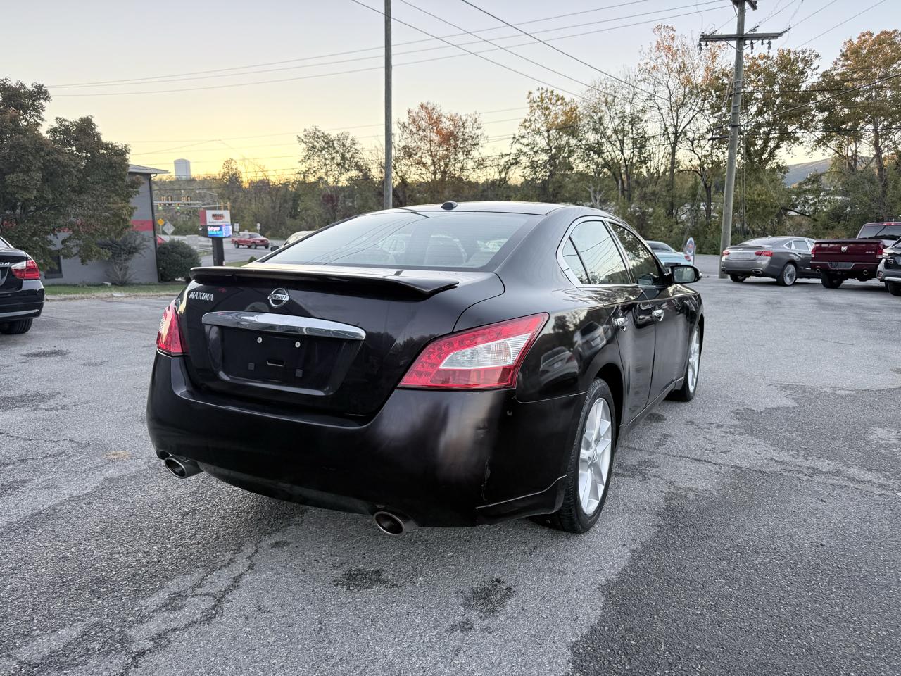 Nissan Maxima SV 2011