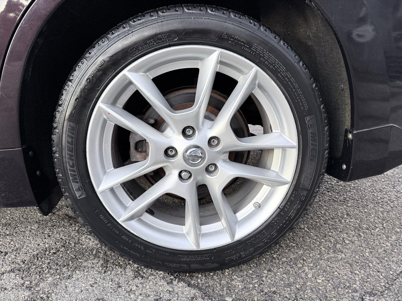 Nissan Maxima SV 2011