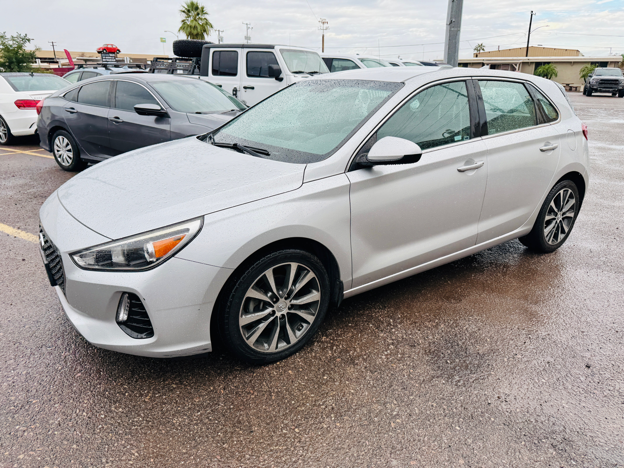 Hyundai Elantra GT  2018 Hyundai Elantra GT  2018