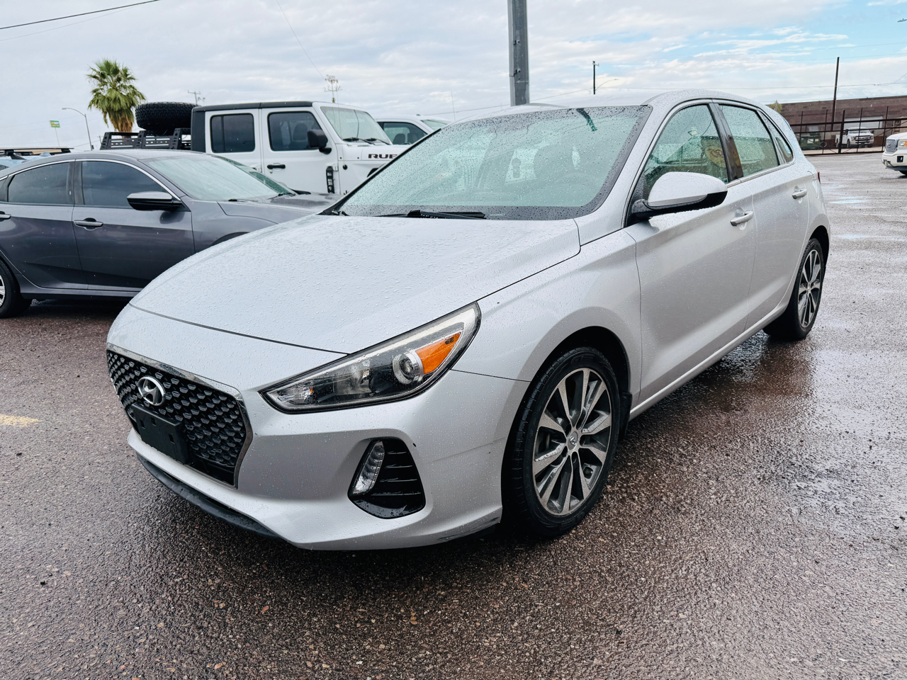 Hyundai Elantra GT  2018 Hyundai Elantra GT  2018