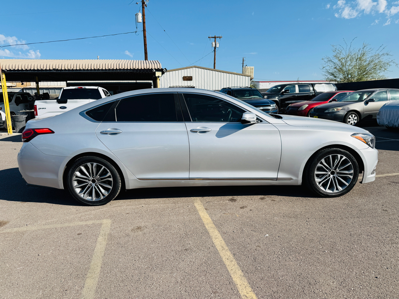 Hyundai Genesis  2016 Hyundai Genesis  2016