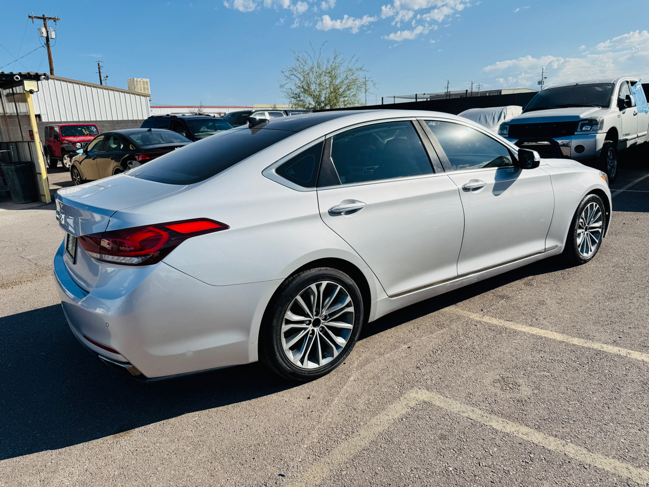 Hyundai Genesis  2016 Hyundai Genesis  2016