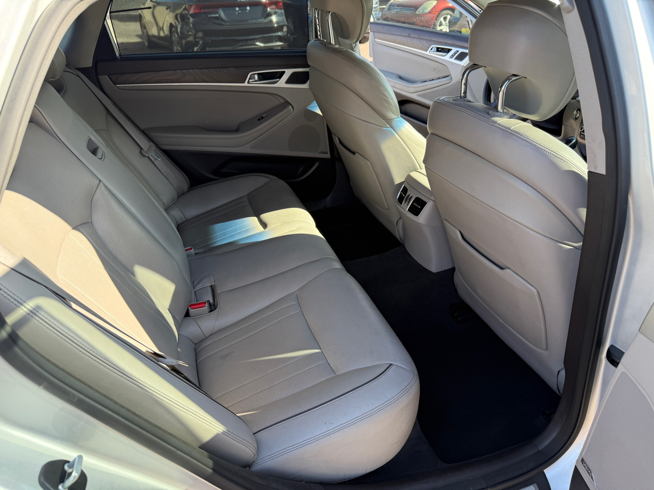 Hyundai Genesis  2016 Hyundai Genesis  2016